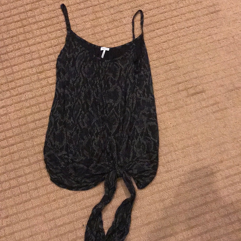 Splendid tank with tie on bottom